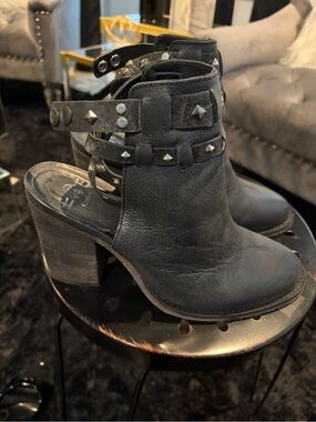 Circle G Black Studded Cutout Ankle Booties